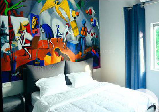 盐亭对于酒店的墙体彩绘而言更注重哪些方面？